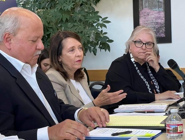 Dr. Francisco Valasquez, Spokane Regional Health District; Sen. Maria Cantwell; and Toni Lodge, CEO, The NATIVE Project